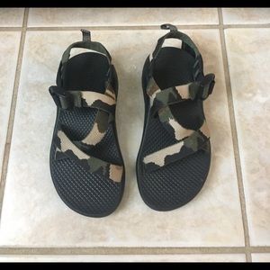 Camoflauge Chacos